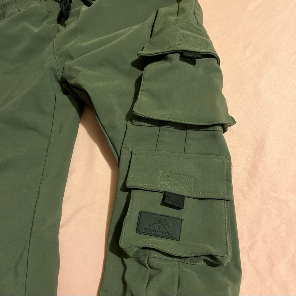 Men's Ring of Fire Green Hilton Bonded Utility Cargo Joggers Size Medium - Picture 2 of 11